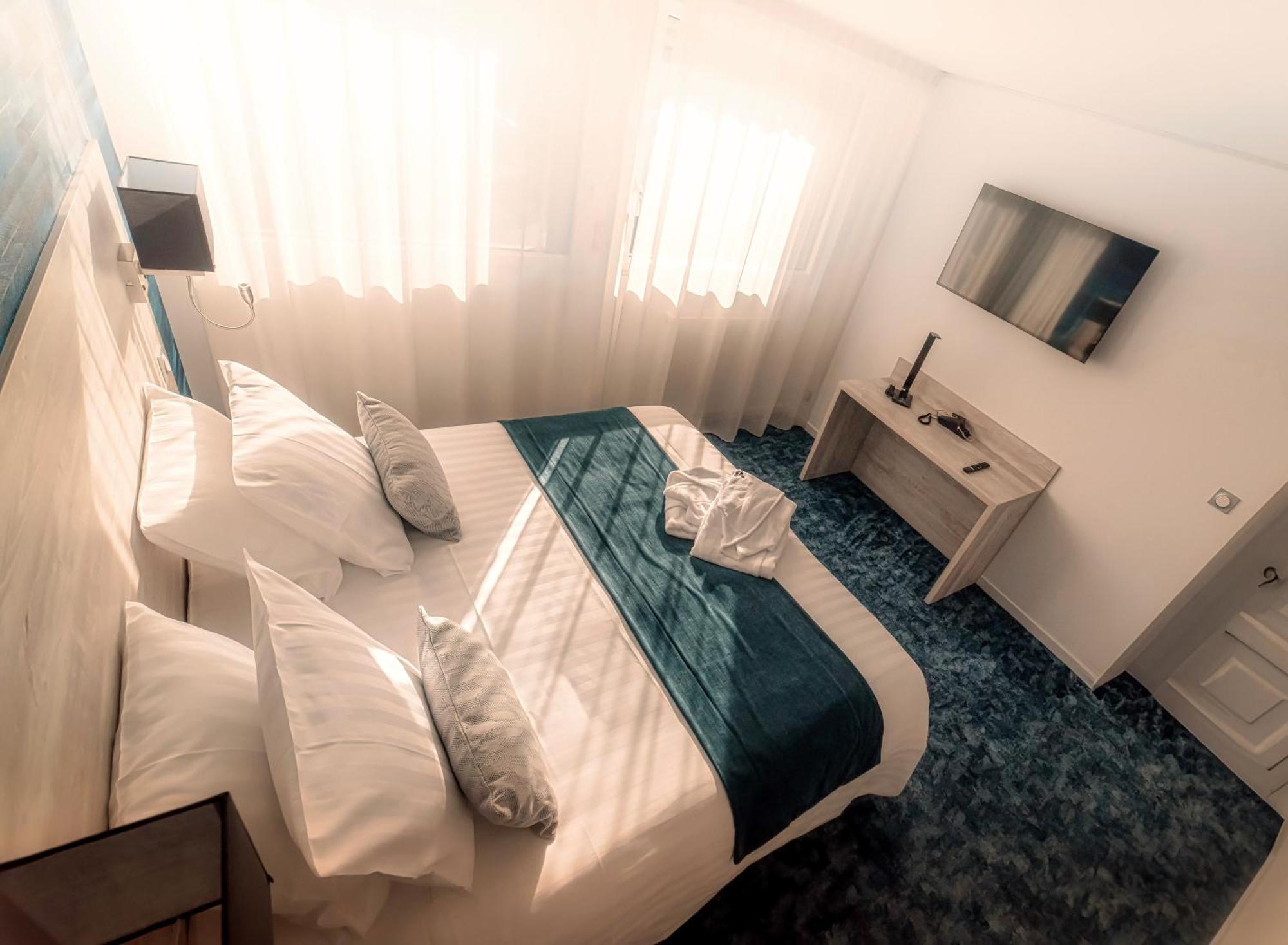 Hotel Le Manoir Du Roselier Plerin Ngoại thất bức ảnh